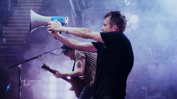 Blur's No Distance Left to Run by thirtytwo and Live at Hyde Park by Giorgio Testi