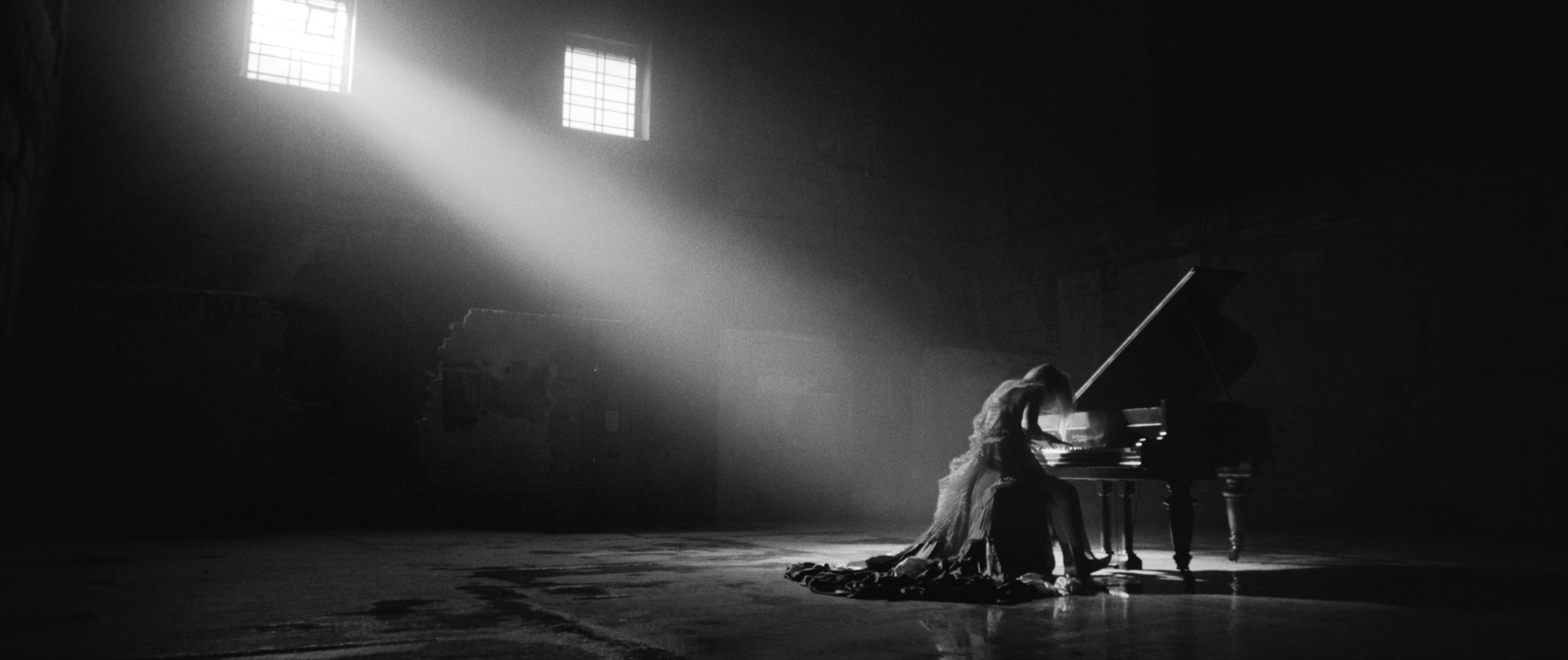 Ellie Goulding 'Flux' by Rianne White